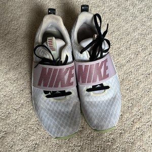 Women's Nike Renew In-Season TR9 Size 6